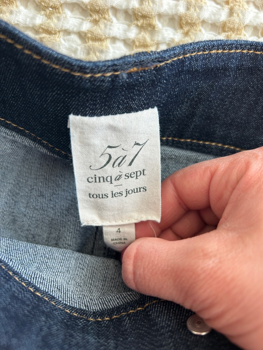 cinq a sept Dark Indigo High-Rise Cropped Wide-Leg Jeans - Picture 4 of 4